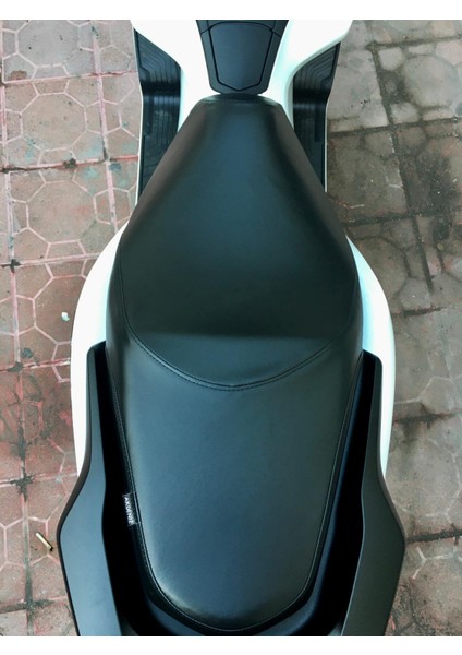 Akdeniz Sele Kaplama Pcx 125 Düz Siyah Lastikli Sele Kılıfı