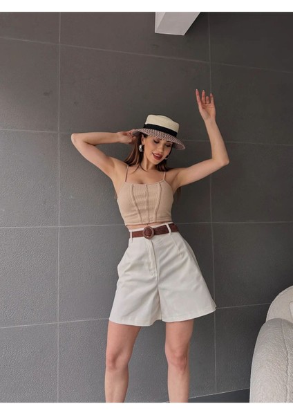 Beli Kemerli Geniş Paçalı Mom Şort -Krem