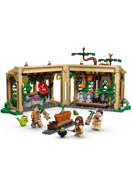 LEGO Harry Potter Hogwarts Şatosu: Bitkibilim Dersi 76445
