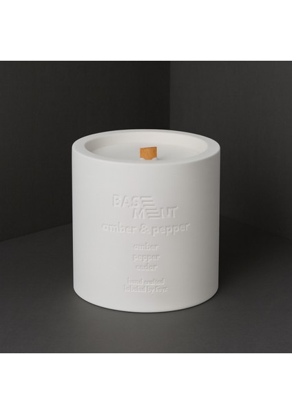 : Amber & Pepper : Dekoratif % 100 Soya Beton Mum (Amber, Karabiber, Tonka, Sedir) fiyatları