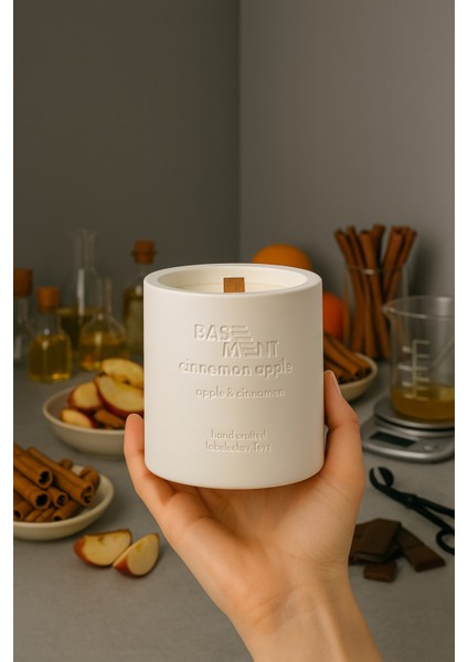 : Cinnamon Apple : Dekoratif % 100 Soya Beton Mum (Elma, Tarçın)