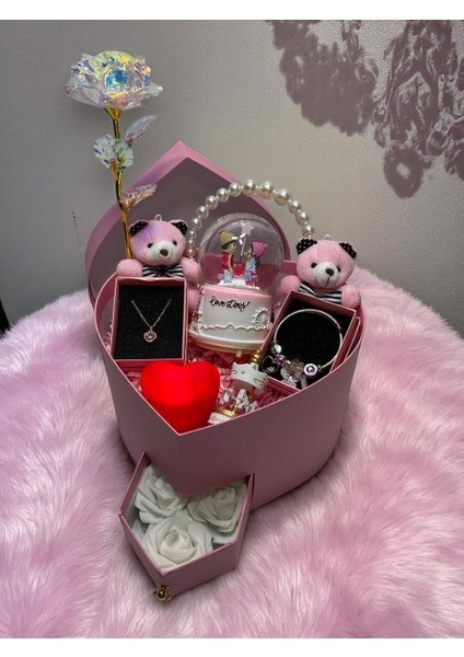 Sevgiliye Hediye Kutusu - Işıklı Müzikli Kar Küresi - Çelik Takılar - Sevgililer Günü Hediyesi fiyatları