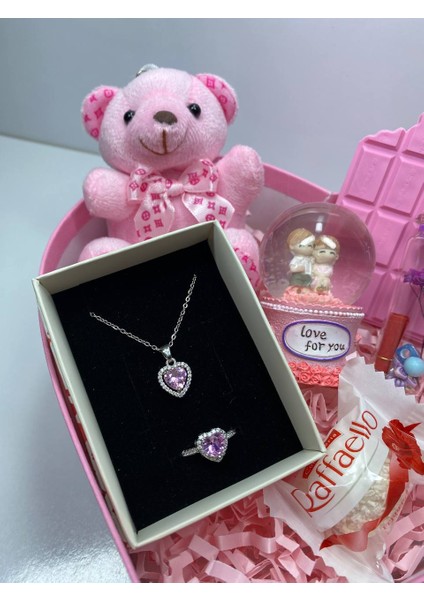 Sevgiliye Hediye, Pembe Kalp Hediye Kutusu, Kolye, Bileklik, Yüzük, Kar Küresi, Özel Hediye fırsatları