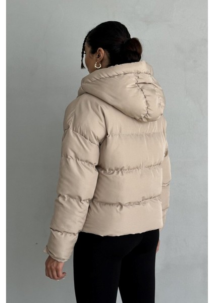 Kadın Kapşonlu Şişme Mont fiyatları