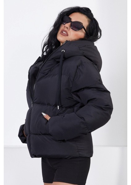 Kadın Kapşonlu Şişme Mont modelleri