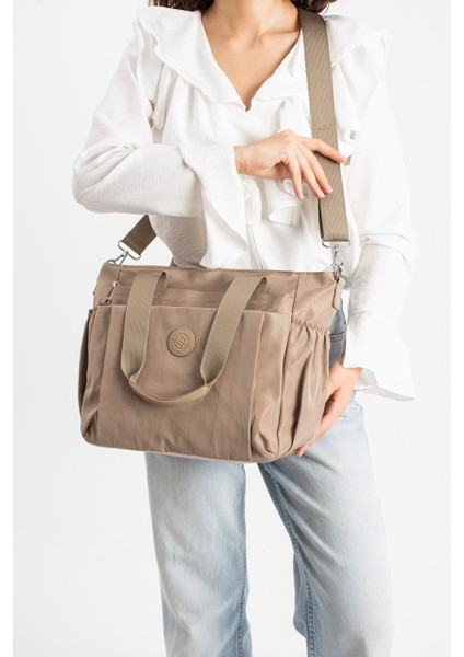 Kadın Büyük Boy 4 Bölmeli Suya Dayanıklı Paraşüt Kumaş Çapraz ve Omuz Askılı Çanta 7004 fiyatları