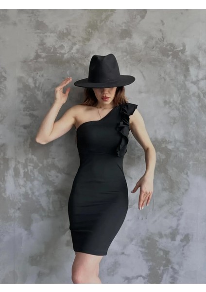 Tek Omuz Volanlı Gece Elbisesi - Si̇yah fırsatları