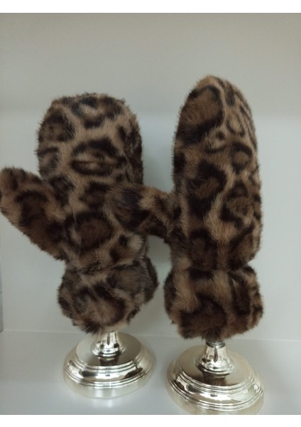 Peluş Detaylı Eldiven