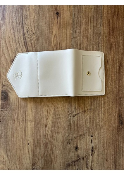 Kadın Kartlık & Cüzdan Krem modelleri