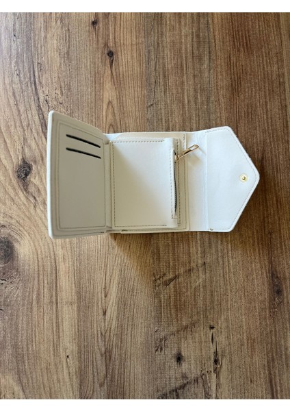 Kadın Kartlık & Cüzdan Krem fırsatları