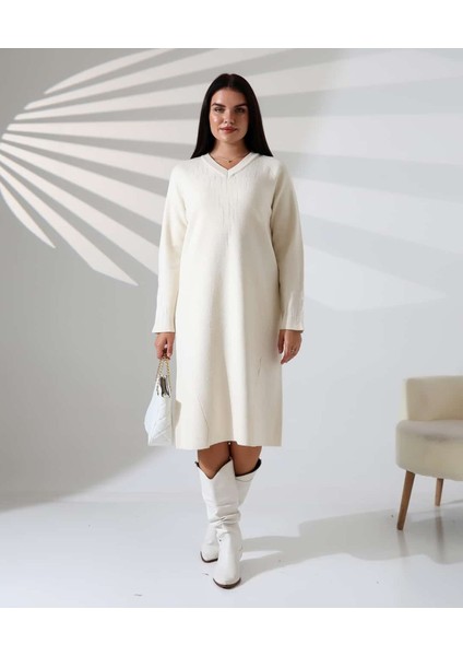 V Yaka Modern Uzun Triko Elbise