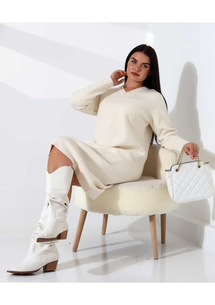 V Yaka Modern Uzun Triko Elbise fırsatları