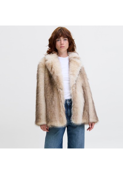 Kadin Suni Kürk Spread Yaka Ceket - Emmi