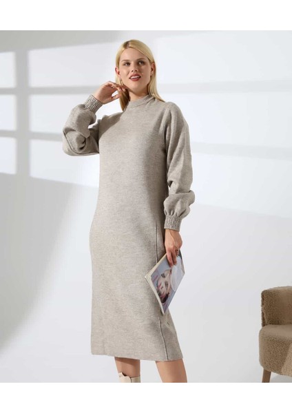 Yüksek Yaka Midi Örme Triko Elbise