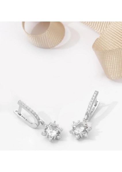 925 Ayar Rodyum Kaplama Zirkon Taşlı Aşk Günesi Gümüş Küpe fiyatları