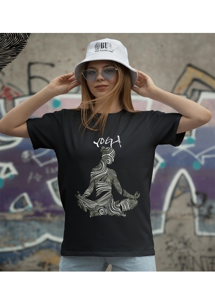 'yoga - Girl‘ Baskılı 'regular-Fit' Unisex Tişört fiyatları