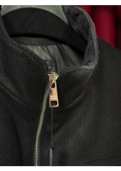 Prd Metal Logo Detaylı Siyah Erkek Kaşe Yelek Kaz Tüyü - Yüksek - Seçkin Koleksiyon fiyatları