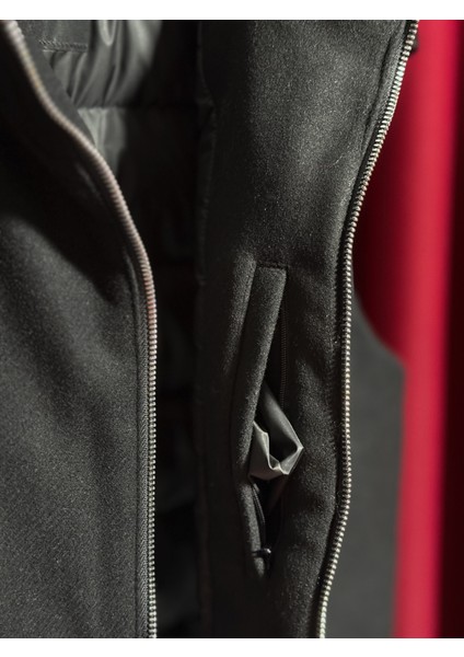 Prd Metal Logo Detaylı Siyah Erkek Kaşe Yelek Kaz Tüyü - Yüksek - Seçkin Koleksiyon