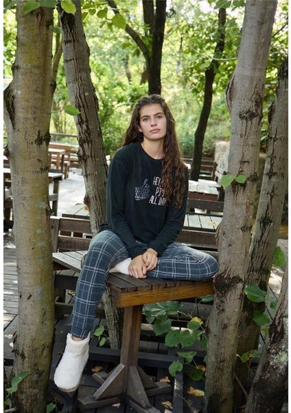 Kadın Bisiklet Yaka Termal Pijama Takımı 30054S- 1 Adet modelleri