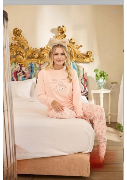 Kadın Bisiklet Yaka Termal Pijama Takımı 240673P- 1 Adet modelleri