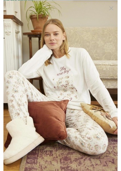 Kadın Bisiklet Yaka Termal Pijama Takımı 30013B- 1 Adet