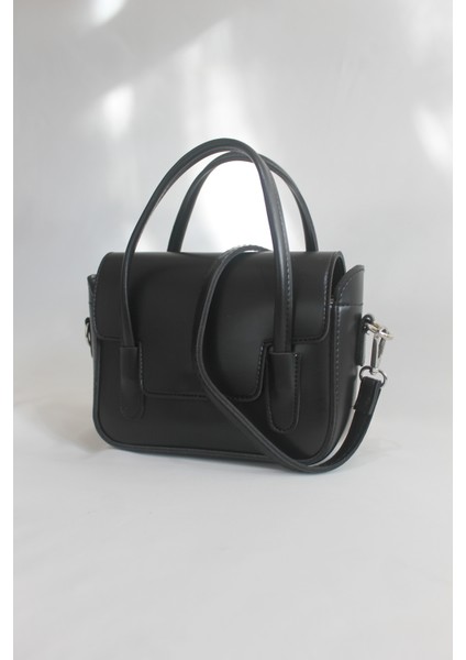 Tina Retro El ve Çapraz Çanta Siyah fırsatları