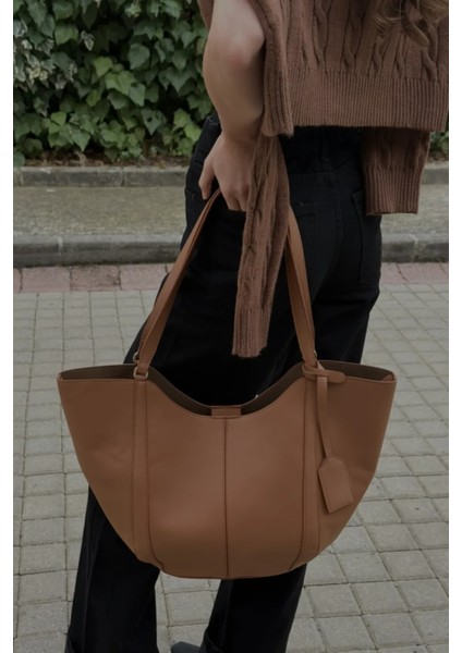 Lırıo El ve Omuz Çantası modelleri