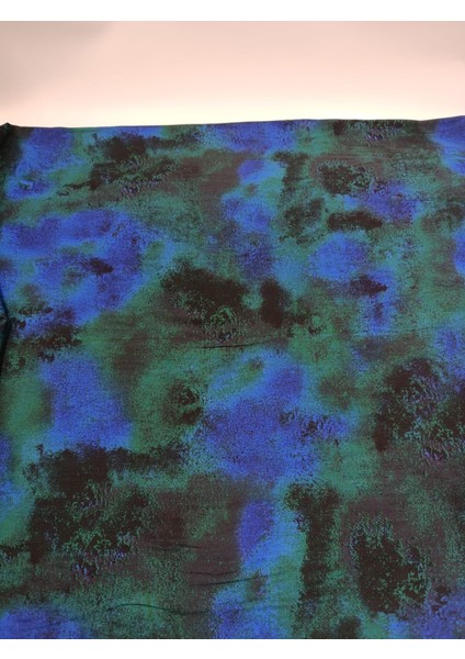 Batik Desenli Kaşmir Viskon Kumaş
