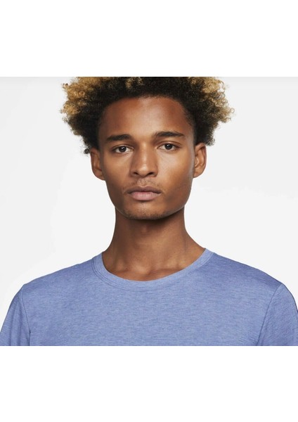 Yoga Dri-Fit Men's Top Mavi Erkek T-Shirt fırsatları