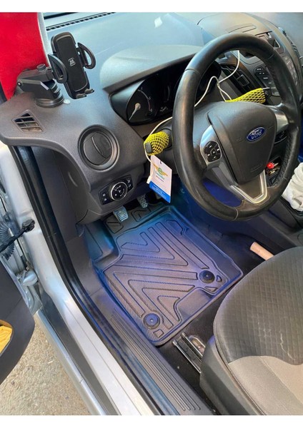 Ford Courier 2014-2023 4d Araca Özel Havuzlu Paspas Takımı (Karbon)