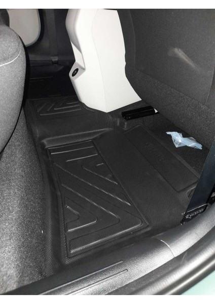 Hyundai Bayon 2021+ 4d Araca Özel Havuzlu Paspas Takımı (Karbon) modelleri