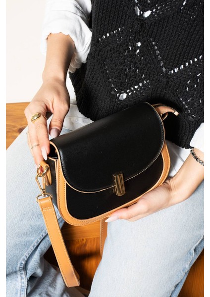 , 3 Bölmeli, Kilit Detaylı, SİYAH CAMEL Bayan Çapraz Çantası fiyatları