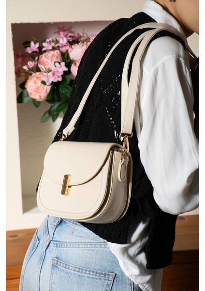 , 3 Bölmeli, Kilit Detaylı, KREM Bayan Çapraz Çantası fiyatları