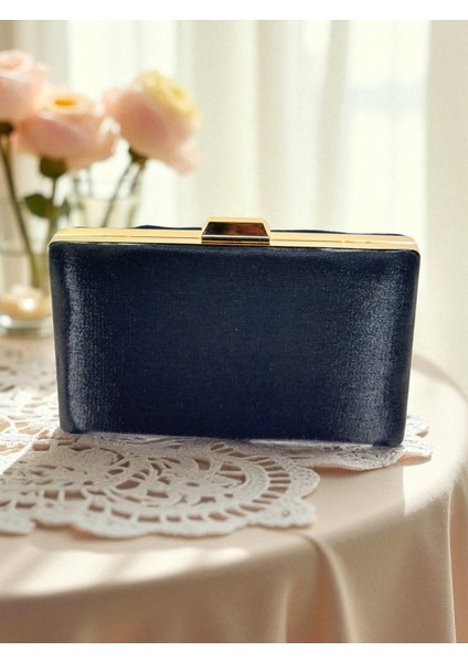 Siyah Renk Simli Saten Kadın Abiye Çanta Düğün Nişan Mezuniyet fiyatları