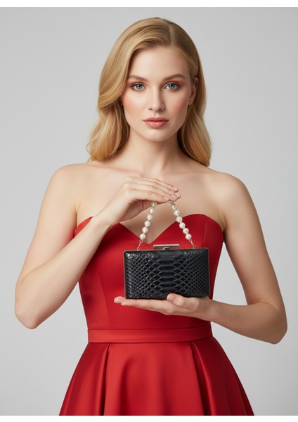 Siyah Renk Anakonda Desenli Mat Şık ve Lüks Kadın Abiye Çanta Düğün Nişan