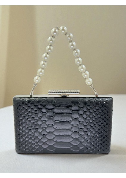 Siyah Renk Anakonda Desenli Mat Şık ve Lüks Kadın Abiye Çanta Düğün Nişan modelleri