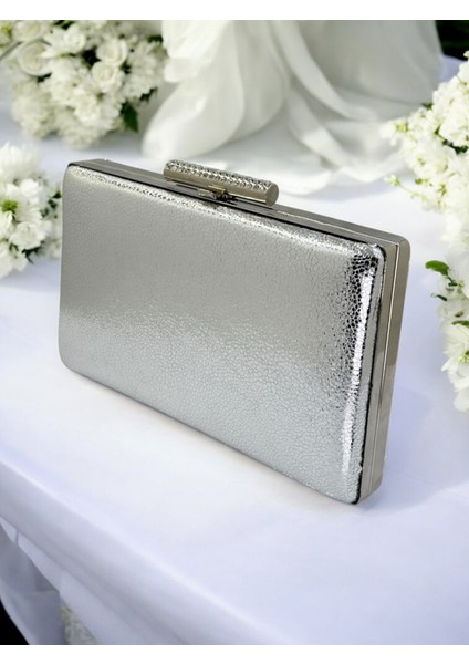 Yeni Model Gümüş Renk Parlak Desenli Zincir Askılı Kadın Abiye Çanta Düğün Nişan Mezuniyet