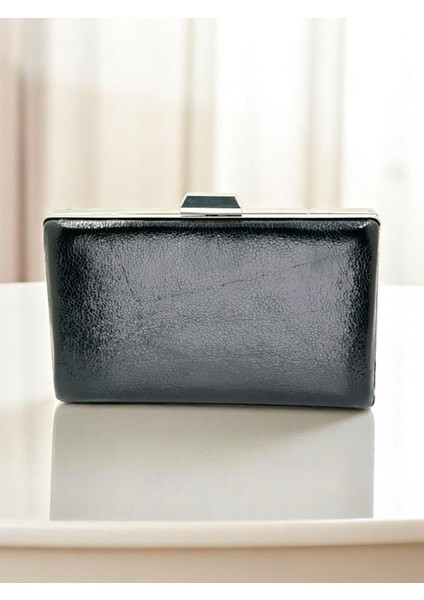 Yeni Model Siyah Renk Parlak Desenli Zincir Askılı Saplı Kadın Abiye Çanta Düğün Nişan Mezuniyet fiyatları