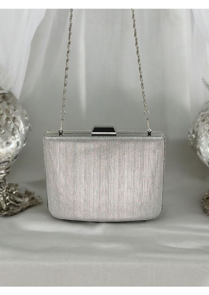 Gümüş Gri Lame Renk Lazer Desen Büyük Boy Metal Saplı Zincir Askılı Abiye Çanta modelleri