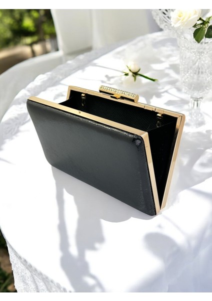 Yeni Model Siyah Renk Parlak Desenli Zincir Askılı Kadın Abiye Çanta Düğün Nişan Mezuniyet modelleri