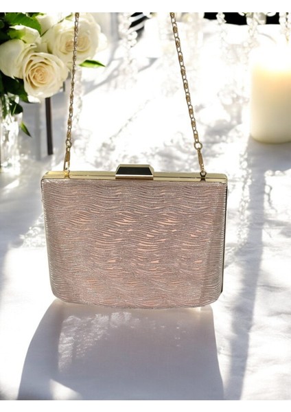 Rosegold Renk Lazer Desen Büyük Boy Metal Saplı Zincir Askılı Abiye Çanta modelleri