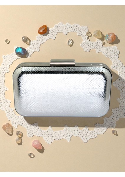 Gümüş Gri Lame Renk Yılan Desenli Parlak Deri Kadın Abiye Çanta Düğün Nişan Mezuniyet fiyatları