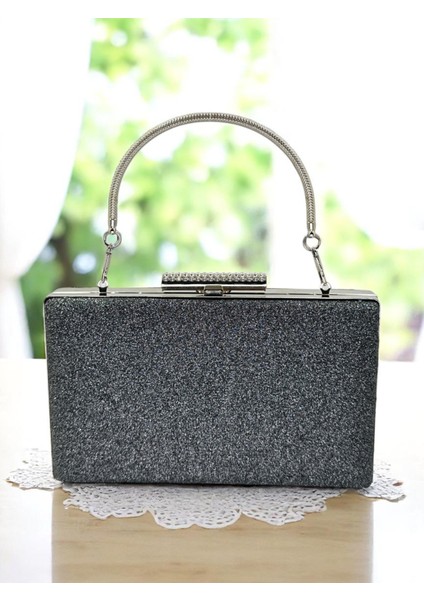 Platin Renk Simleri Dökülmeyen Ithal Kumsim Metal Saplı Kadın Abiye Çanta Düğün Nişan Mezuniyet fiyatları