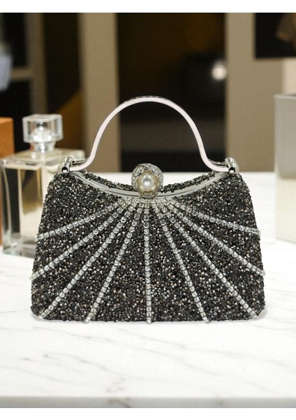 Platin Renk Taşlı Gümüş Detaylı Zincir Askılı Kadın Abiye Mezuniyet Kına Nişan Balo Çantası modelleri