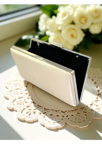 Ten Nude Renk Suyolu Desenli Saten Kadın Abiye Çanta Düğün Nişan Mezuniyet modelleri