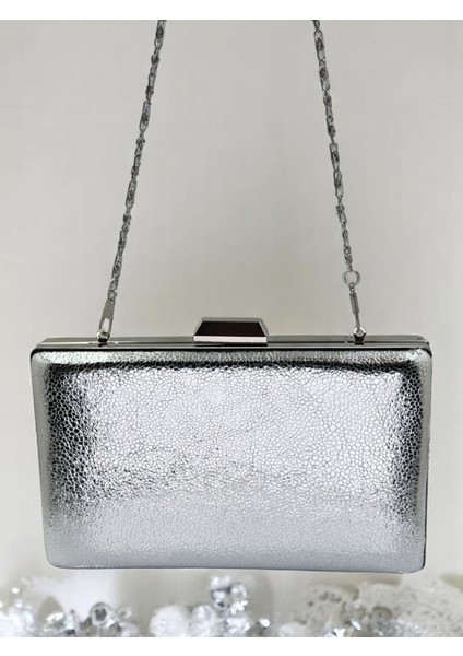 Yeni Model Gümüş Renk Parlak Desenli Zincir Askılı Saplı Kadın Abiye Çanta Düğün Nişan Mezuniyet