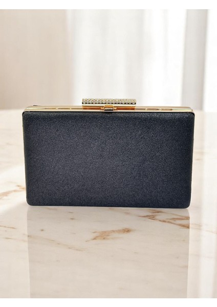 Siyah Altın Detaylı Simleri Dökülmeyen Ithal Kumsim Metal Taşlı Kasa Kadın Abiye Çanta Düğün Nişan fiyatları