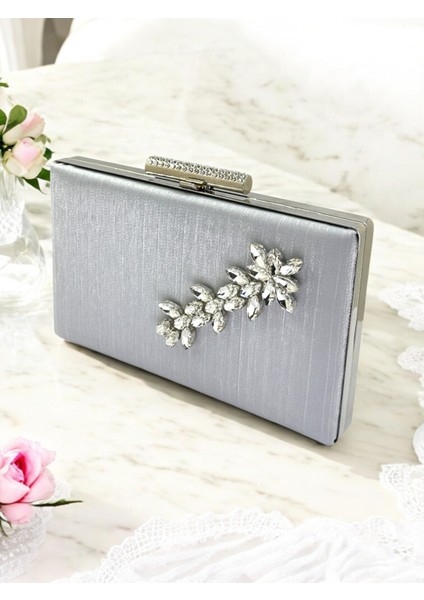 Gümüş Gri Renk El Izi Yapmayan Simli Saten Kristal Taşlı Kadın Abiye Çanta Düğün Nişan