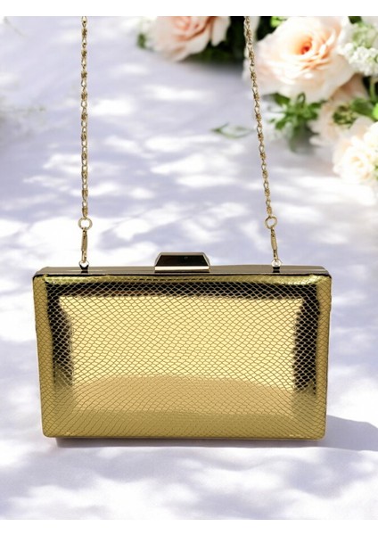 Altın Renk Balıksırtı Desenli Metal Saplı Parlak Rugan Deri Kadın Abiye Çanta Düğün Nişan fırsatları