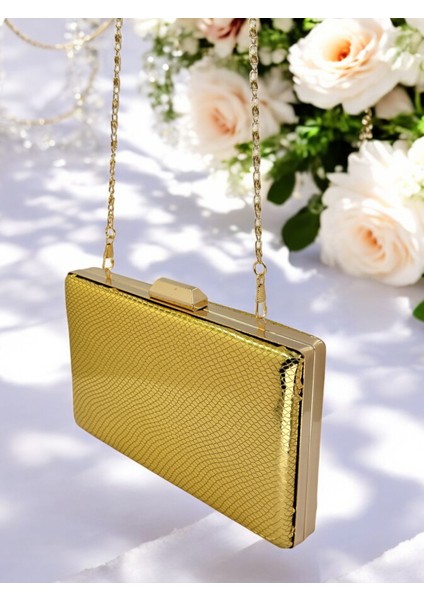 Altın Renk Balıksırtı Desenli Metal Saplı Parlak Rugan Deri Kadın Abiye Çanta Düğün Nişan indirimleri